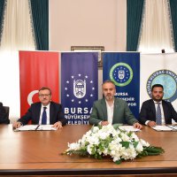 Büyükşehir tesisleri sporcu üniversitelilere ücretsiz 