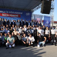 Büyükşehir’de toplu sözleşme sevinci 