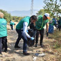 Daha temiz çevre için çöp topladılar 