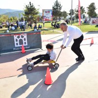 Sokakta oyun bir başka güzel 