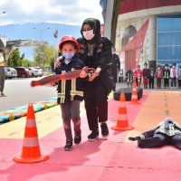 Minik itfaiye erleri görev başında 