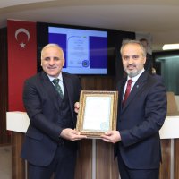 Sağlık, tüm kentlerin ana gündemi 