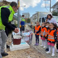 Minik yüreklerin büyük sevgisi 