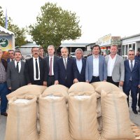 Büyükşehir’le çiftçi kazanıyor, ürünler değerleniyor 