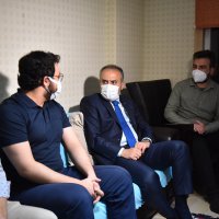 Üniversiteliler su indirimini çiğ köfte partisiyle kutladı 