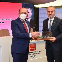 Bursa’nın ‘Güvenli Okul Yolu’ projesine ödül 