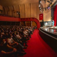 ‘Venedik Taciri’ Adana’da izleyiciyle buluştu 