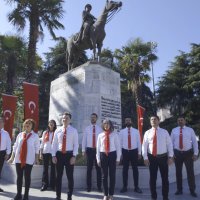 Bursalı sanatçılardan ‘Cumhuriyet Marşı’ 