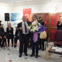 Atatürk türkü ve şiirlerle anıldı 