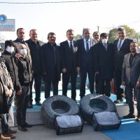 Çiftçiye damlalık sulama sistemi ve çilek fidesi desteği 