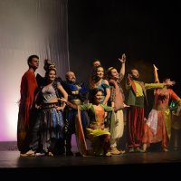 Şehir tiyatro ile renklendi 