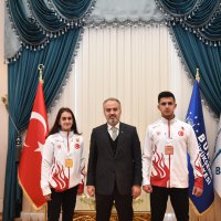 Madalyalı sporculardan Başkan Aktaş’a ziyaret 
