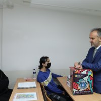 Büyükşehir, gençleri üniversiteye hazırlıyor 