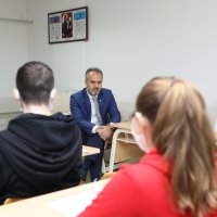 Büyükşehir, gençleri üniversiteye hazırlıyor 