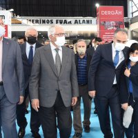 Kitap şöleni coşkuyla başladı 