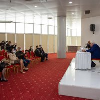 Ünlü yazarlar okurlarıyla buluşuyor 