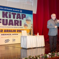 Bursa’nın kitapla buluşması sürüyor 