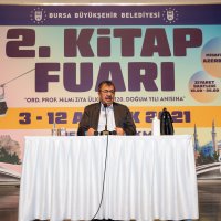 Bursa’nın kitapla buluşması sürüyor 