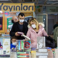 350 bin okur kitapla buluştu 