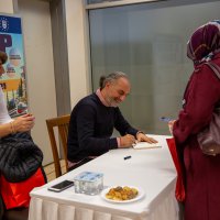 350 bin okur kitapla buluştu 