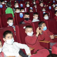 Kukla ve gölge oyunları şehri renklendirmeye devam ediyor 