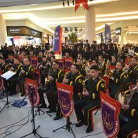 Askeri bandodan anlamlı konser 