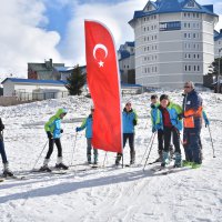 Öğrencilerin kayak heyecanı 
