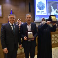 Örnek vatandaşlar ödüllendirildi 