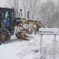 507 mahalle yoluna anında müdahale 