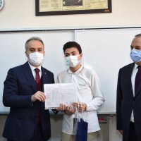 Ana Kucağı’nda karne sevinci 