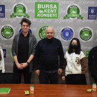 Çocuk Meclisi’nde demokrasi şöleni 