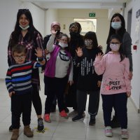 Çocuklar sınıfta, anneler iş başında 