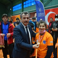Masa tenisinde özel buluşma 