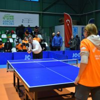 Masa tenisinde özel buluşma 