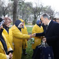 Kadınlar, günlerini üreterek kutladı 