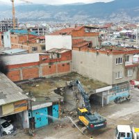 Beşyol’a değer katacak yıkımlar sürüyor 
