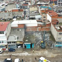 Beşyol’a değer katacak yıkımlar sürüyor 