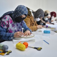 Bu okulda çocuklar da anneleri de öğrenci 