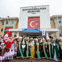 Mustafakemalpaşa’da nevruz coşkusu 