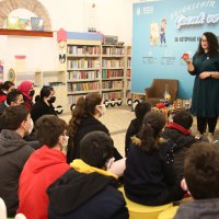 İşitme engelli çocuklara işaret diliyle masal 