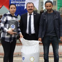 Harmancıklı çiftçiye çörek otu tohumu desteği 