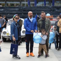 Vosvoslar otizm farkındalığı için yollarda 