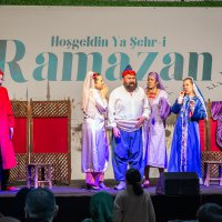Ramazan geceleri tiyatroyla renklendi 