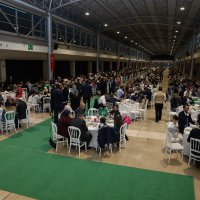 Yetim gülerse, dünya güler 