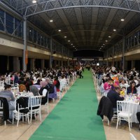 Yetim gülerse, dünya güler 