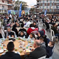 İftar sofraları Demirtaş’ta kuruldu 