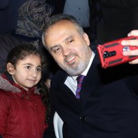 Tarihi meydan, iftar sofraları ile donatıldı 