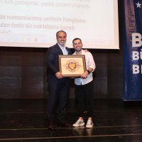 Üniversite yolunda gençlere tam destek 