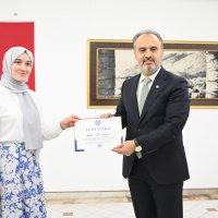 İletişim Akademisi’nde sertifika heyecanı 