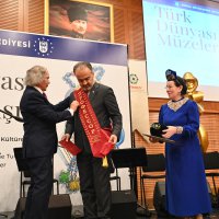 Başkan Aktaş’a fahri profesörlük 